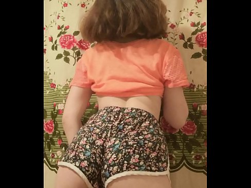 ❤️ Seksīga jauna skaistule izģērbjas no šortiem kamerā ❤️❌ Porno video pie lv.xxx050890.ru