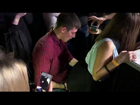 ❤️ Īsts sekss krievu naktsklubā. 18 gadus veca krievu meitene anālajā atverē un vagīnā, kas drāzta naktsklubā ❤️❌ Porno video pie lv.xxx050890.ru